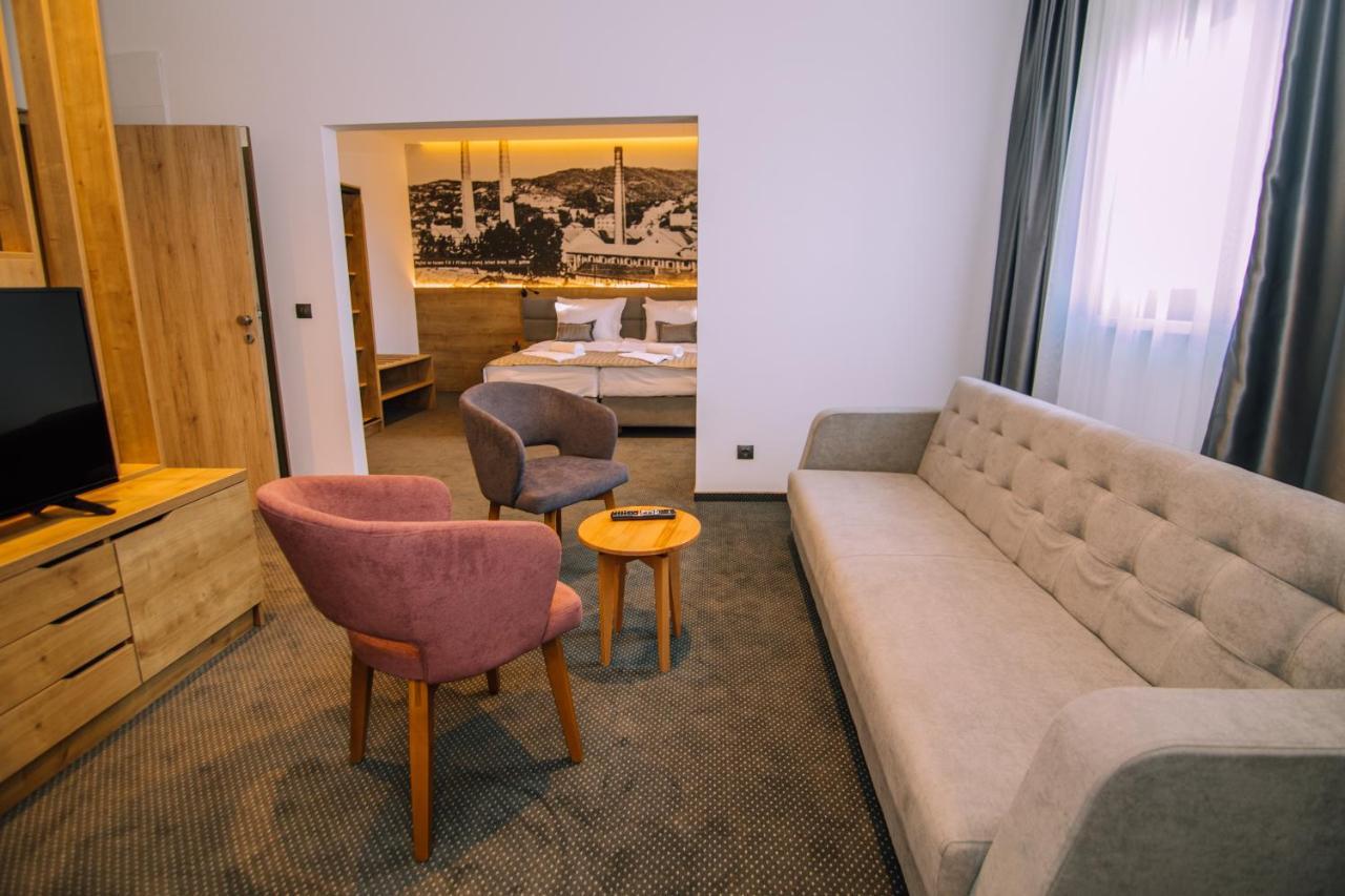 Hotel Salis Tuzla Eksteriør billede